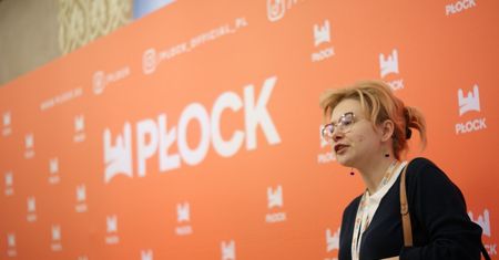 WOŚP 2024: zwiedzanie Ratusza przyciągnęło dużą grupę Płocczan