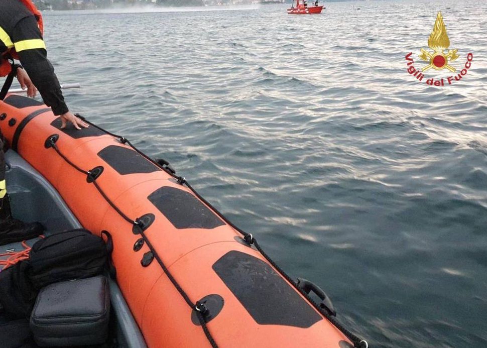 Tragedia na jeziorze. Silny wiatr przewrócił łódź, nie żyją trzy osoby