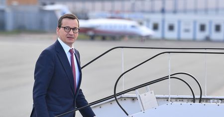Rząd znów prosi się o kłopoty. Kolejny kamień milowy skruszony