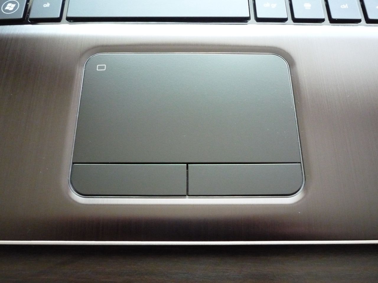 HP Pavilion dv7-6140ew - touchpad