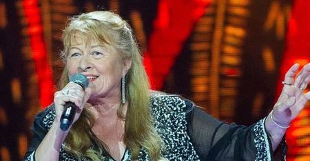 "The Voice Senior". Grała na akordeonie w domu dziecka. Nigdy nie mogła poświęcić się muzyce