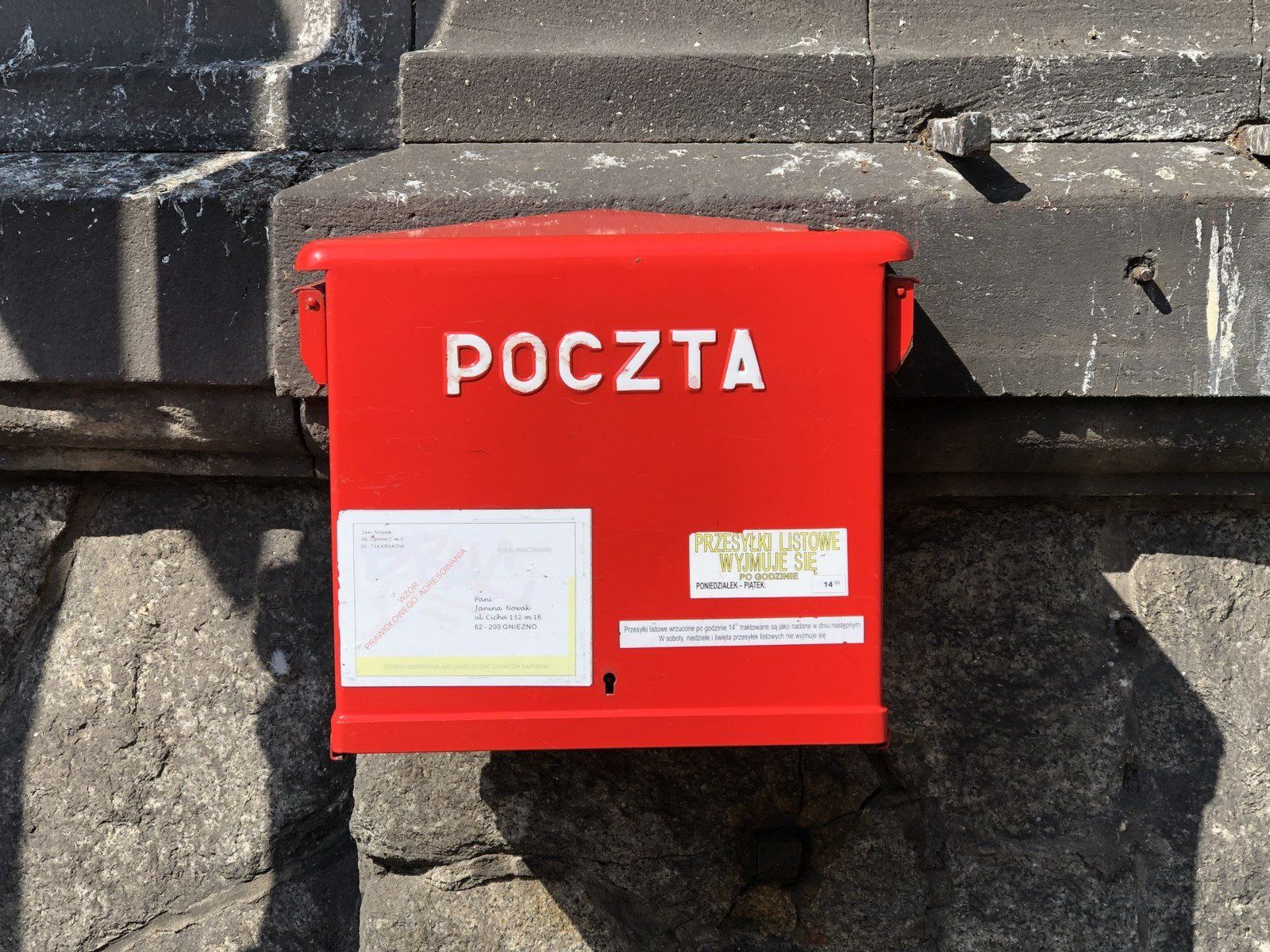Budynek z pocztą na sprzedaż