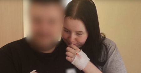 Gdy się dusiła, lekarz mówił, że kłamie. Zmarła 20-latka leczona przez teleporady