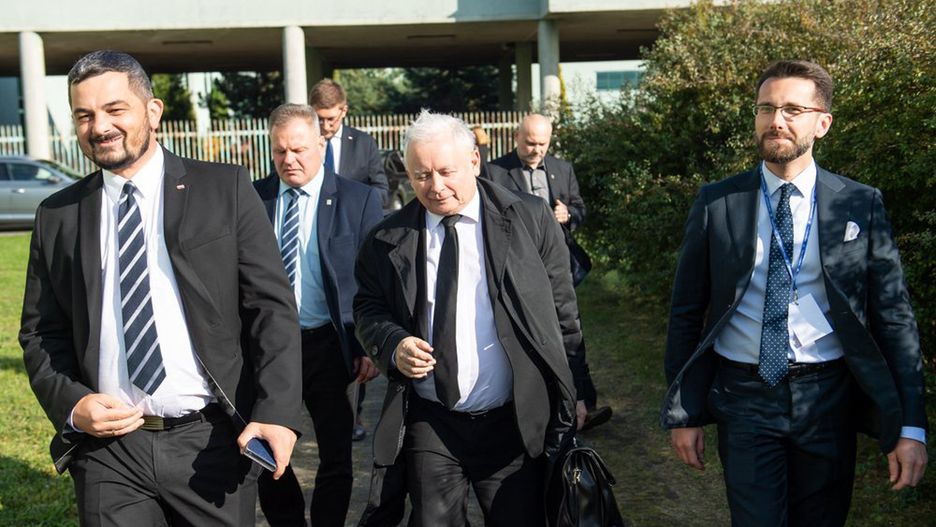 Jarosław Kaczyński ze współpracownikami