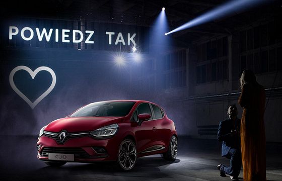 Historia prawdziwych oświadczyn w kampanii Renault Clio (wideo)