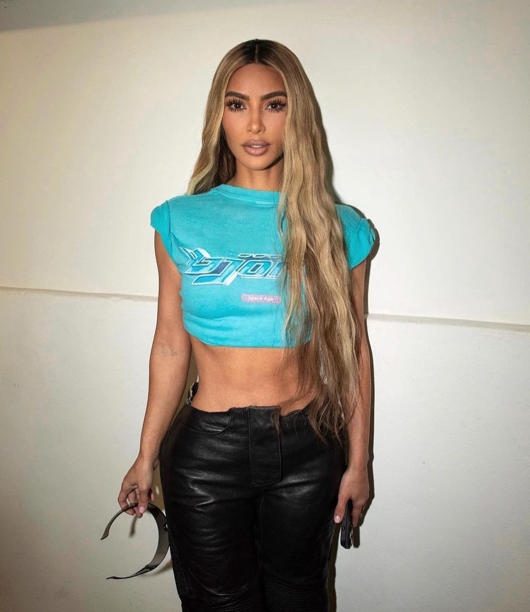 Kim Kardashian pokazała naturalne włosy