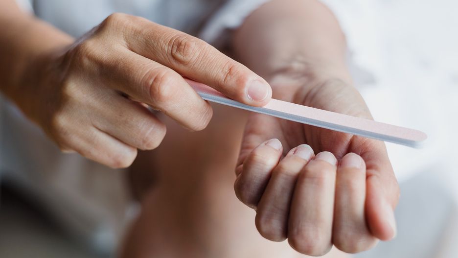 Błędy przy domowym manicure 