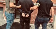 Wynajęli lawety warte blisko milion złotych i ich nie oddali. Policjanci zatrzymali trzech mężczyzn