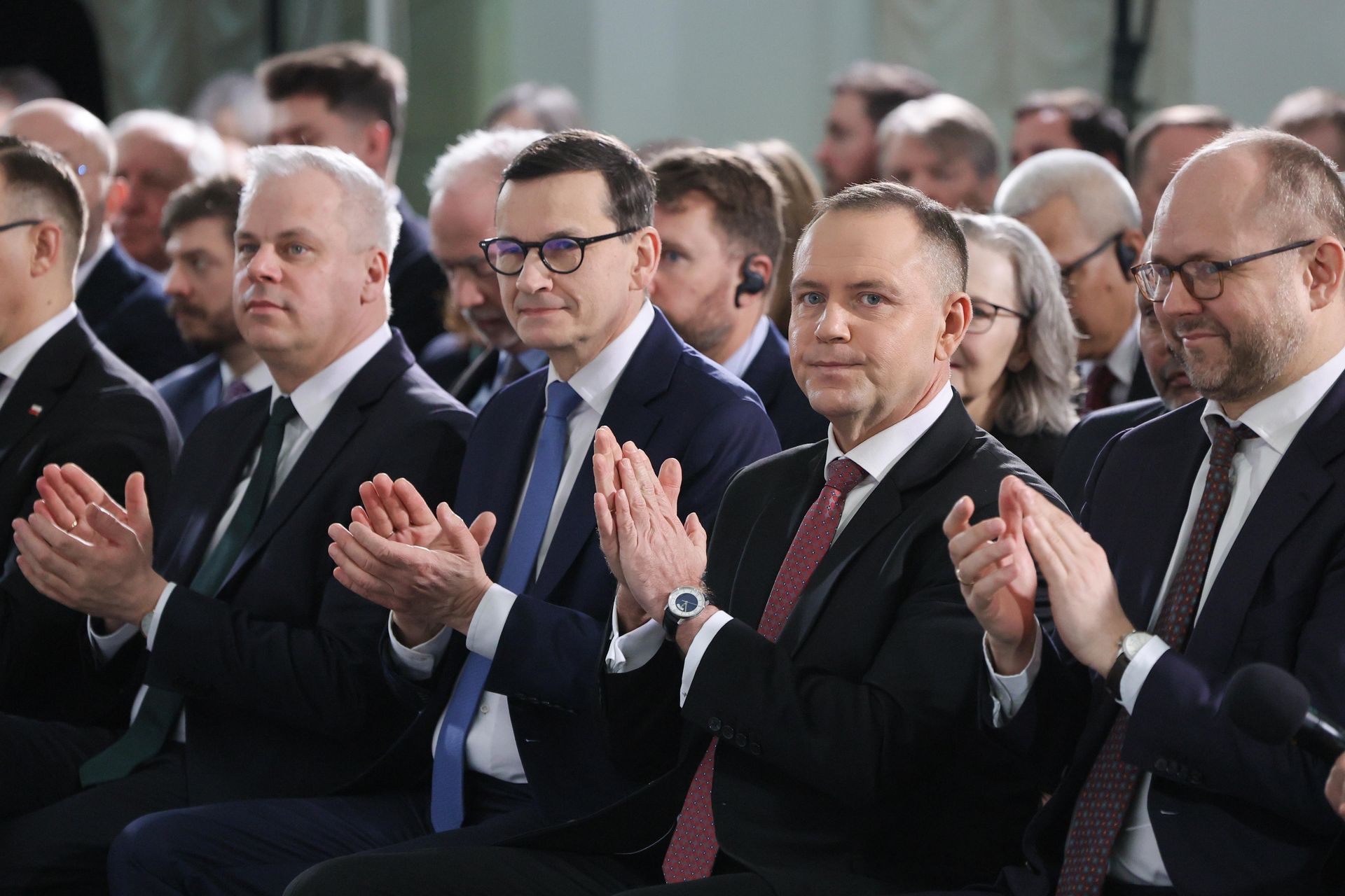 wiadomości,aktualności,WP Wiadomości Morawiecki nie poszedł na spotkanie z Nawrockim. Teraz ujawnił powód