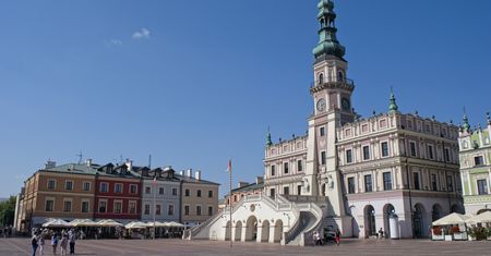 Pogoda w Zamościu. Prognoza na piątek 2 stycznia. Lekki śnieg, marznąca mżawka i dość silny wiatr