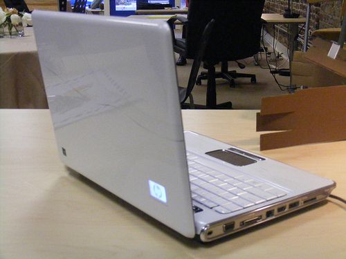 Laptopy mogą osłabiać płodność u mężczyzn