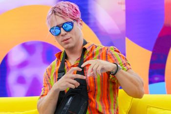 Skolim pierwszy raz tak otwarcie w kwestii wiary. Przyjął DWÓCH KSIĘŻY z innych wyznań