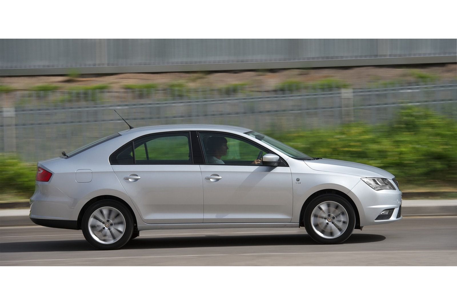 Seat Toledo (2012) - obszerna galeria zdjęć 38