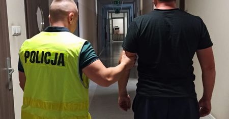 Warszawa. Chciał wyłudzić odszkodowanie. Zgłosił kradzież auta, które nie istniało