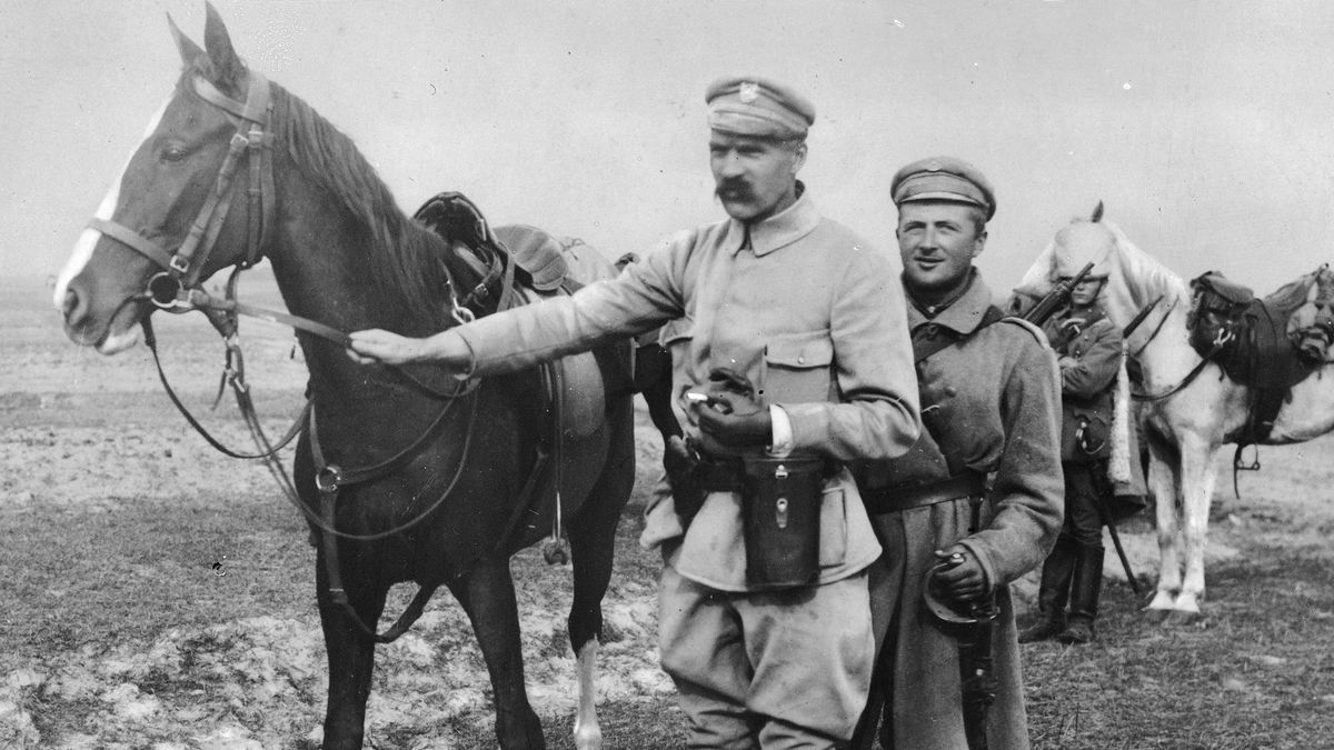 Piłsudski nad Nidą