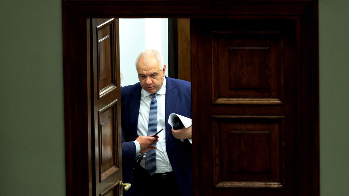 Na zdjeciu Jacek Sasin