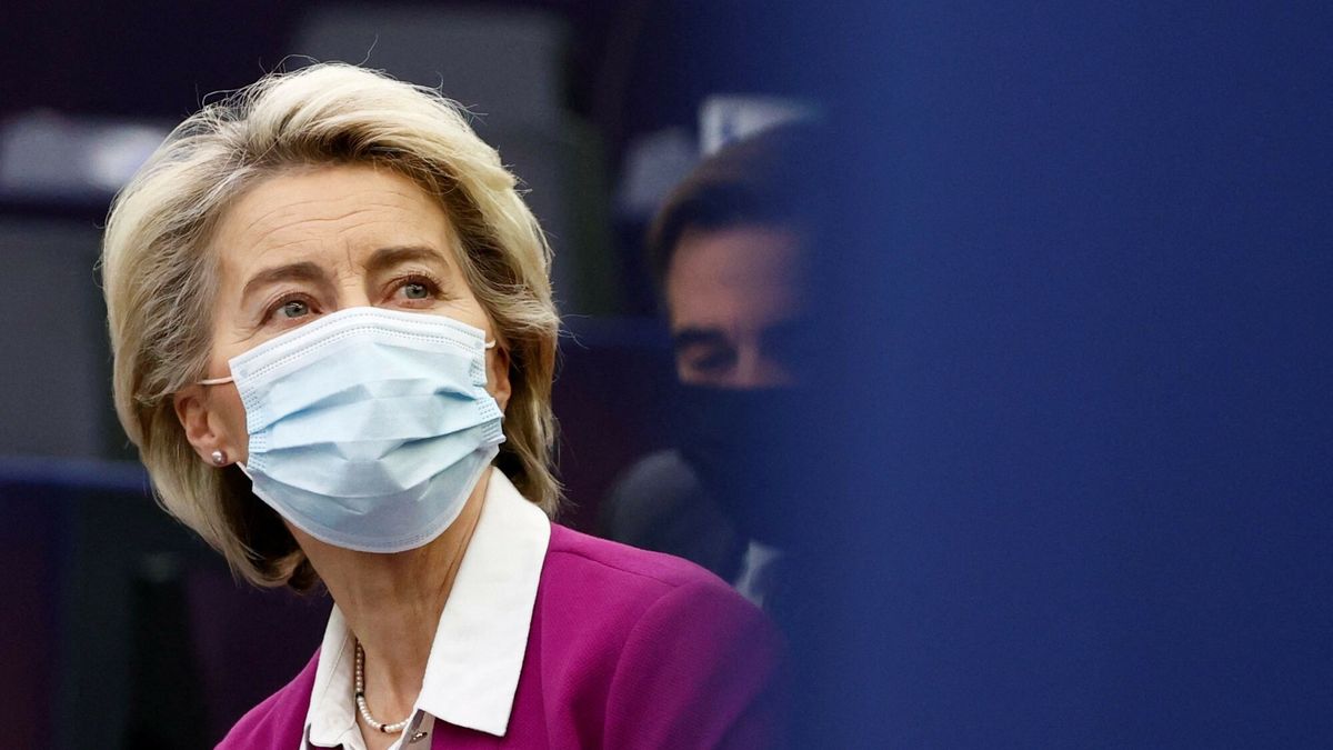 KE opowiada się za wstrzymaniem lotów z południa Afryki ze względu na nowy wariant koronawirusa 