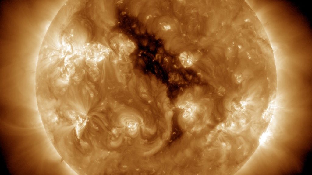 Na Słońcu pojawiła się ogromna dziura