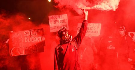 Makowski: "Dziadersi wygrali z młodymi. Strajk Kobiet idzie w stronę rekonstrukcji KOD" [OPINIA]