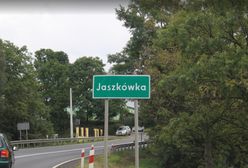 Groźny wypadek w miejscowości Jaszkówka. 3 osoby ranne