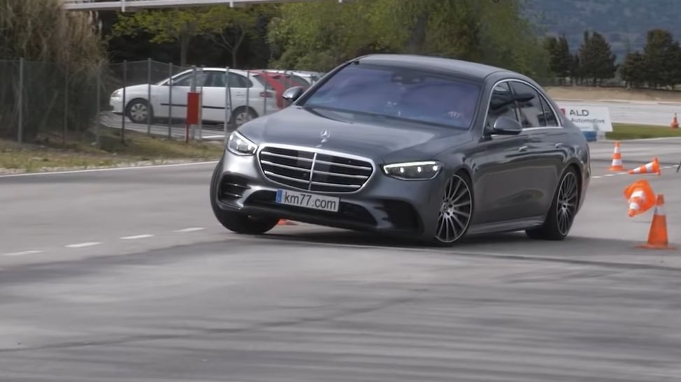 Najlepsze wyniki osiągnięto na sport+, ale kto na co dzień jeździ w tym trybie Klasą S?