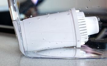 Gdzie wyrzucić filtr do wody? Nagminny błąd w domach