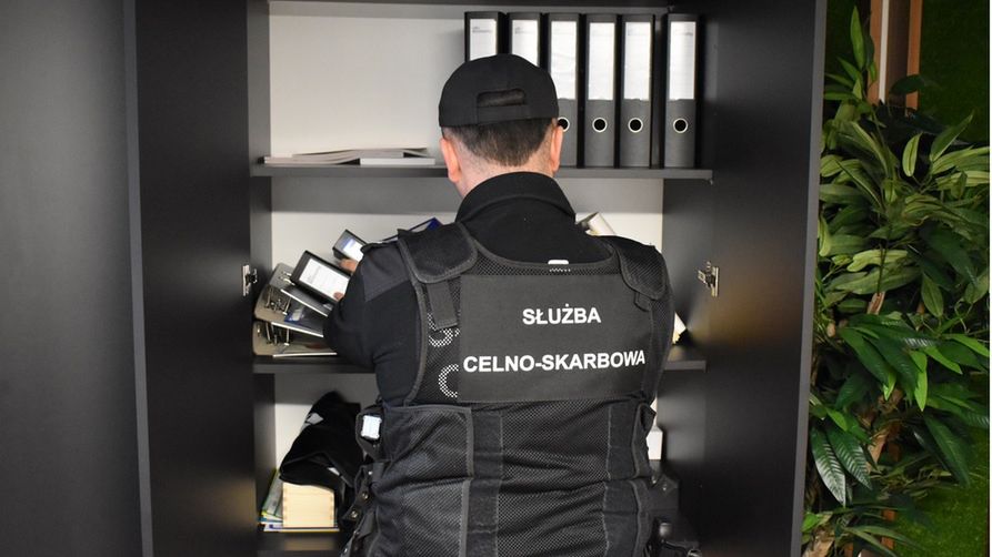 W zatrzymania zaangażowano  34 funkcjonariuszy KAS