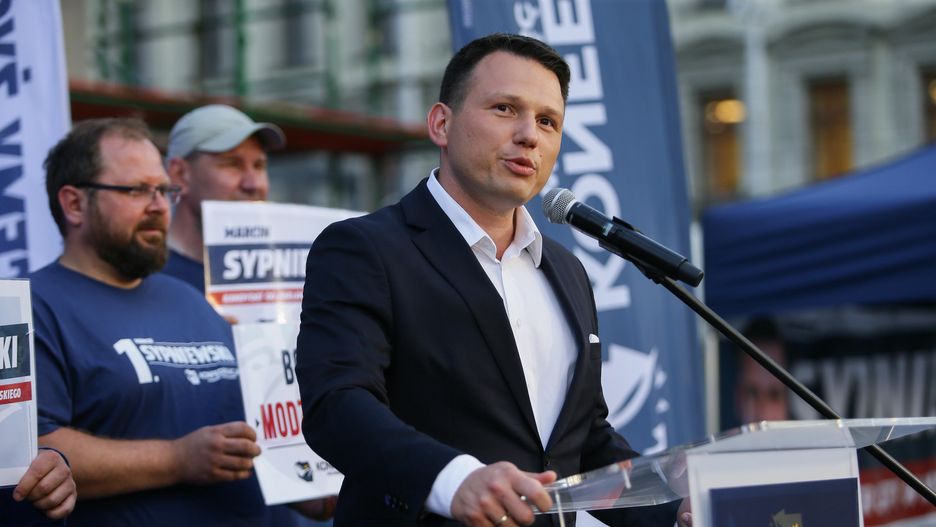 S�awomir Mentzen
Katowice, 27.05.2024. Kampania wyborcza do Parlamentu Europejskiego 2024. Pose� Konfederacji S�awomir Mentzen (C) podczas spotkania wyborczego polityk�w ugrupowania w Katowicach, 27 bm. (jp/ibor) PAP/Jarek Praszkiewicz
Jarek Praszkiewicz
do europarlamentu, eurodeputowanych, europalamentu, europarlament, europarlamentarne, europarlamentarnych, europejskie, europos��w, eurowybory, kampania, kampania wyborcza, Kampania wyborcza do Parlamentu Europejskiego, kampanie, kondydata, kondydatur�, konferencja, Parlament Europejski, PE, polityk, polityk polityka, polityka, portret, prasowa, rynek, UE, unia, wyborcza, wybor�w, wybory, Konfederacja