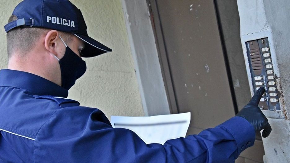 Koronawirus. Setki tysięcy na kwarantannie. Apel policji