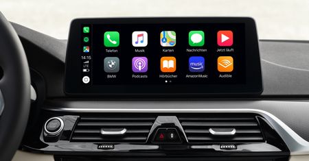 iOS 27 odświeża Apple CarPlay. Zyska Siri AI