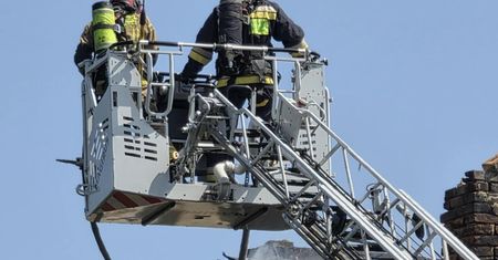 Kolejny pożar kościoła przy ul. Kunickiego w Lublinie. Ogień wybuchł podczas prac remontowych