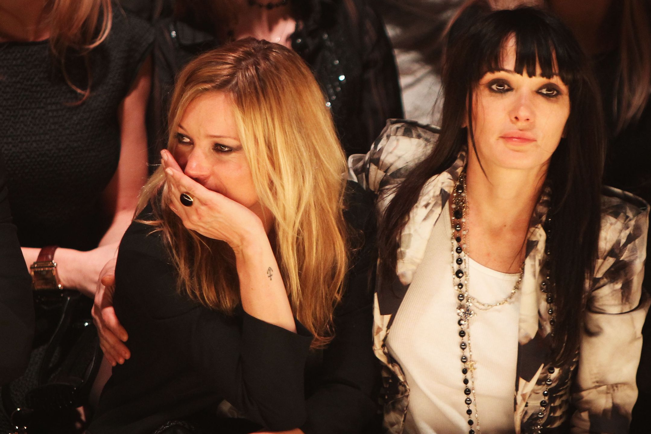 Naomi Campbell's Fashion For Relief - Haiti London, 2010 - Front RowLONDON, ENGLAND - FEBRUARY 18: Kate Moss and Annabelle Neilson attend Naomi Campbell's Fashion For Relief Haiti London 2010 Fashion Show at Somerset House on February 18, 2010 in London, England. (Photo by Dave Hogan/FFR/Getty Images)Dave Hogan/FFRCelebrities, Fashion