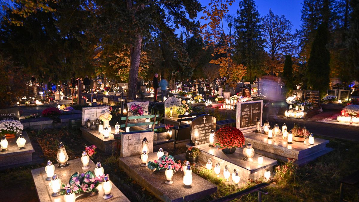 Jak odnaleźć groby bliskich? Zdj. ilustracyjne
