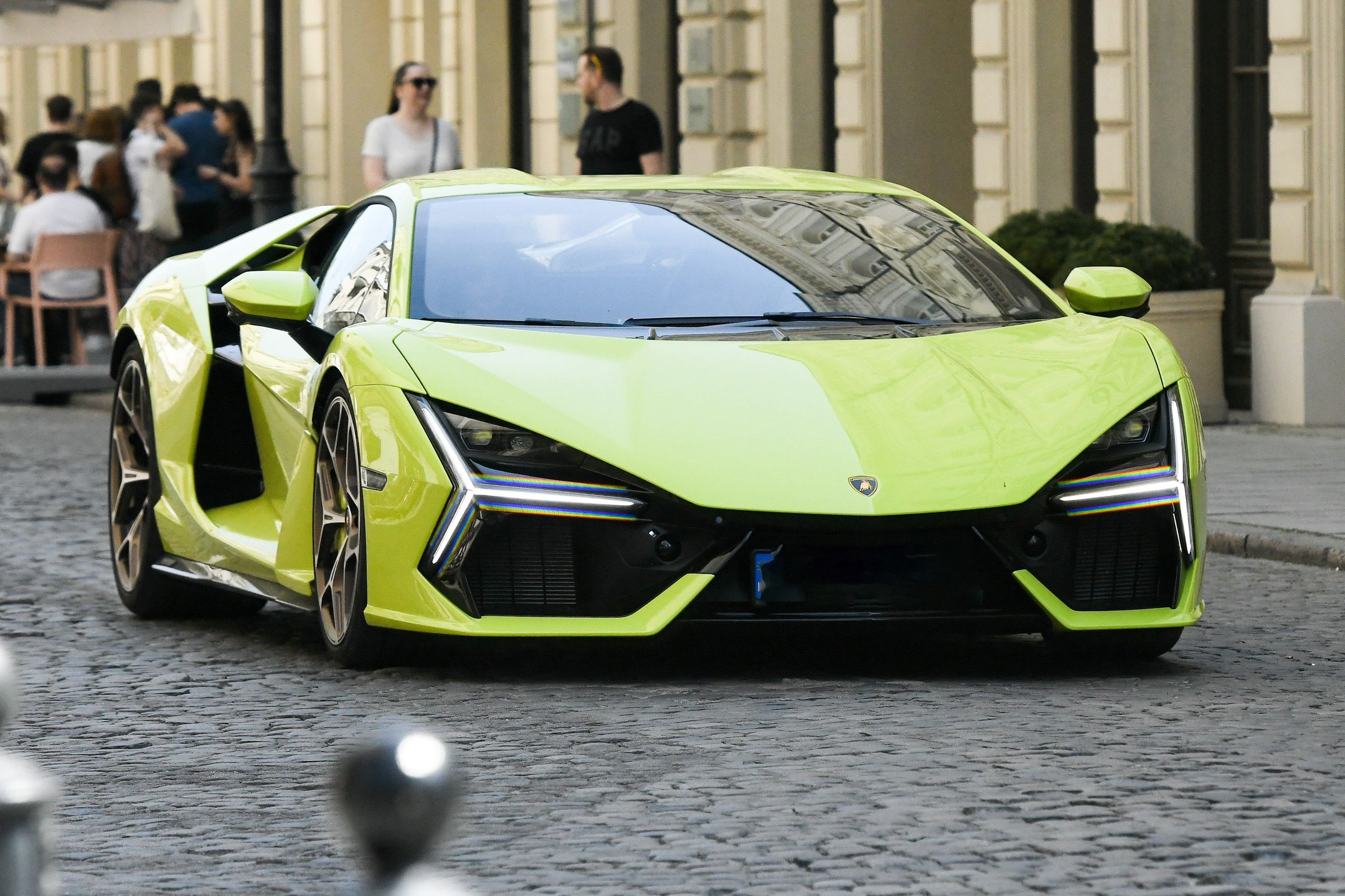 Klaudia Halejcio z partnerem
