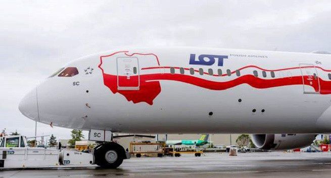 PLL LOT wprowadza samoloty w biało-czerwonych barwach na 100-lecie niepodległości