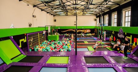Zabierz swoje dziecko do Parku Trampolin i na zajęcia Crossfit – teraz całkiem za darmo