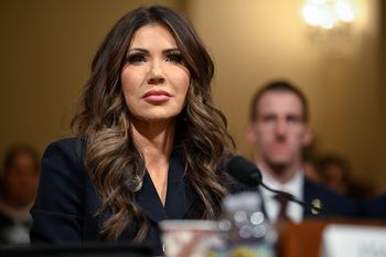 Dają świąteczny bonus. Tak w USA zachęcają do deportacji