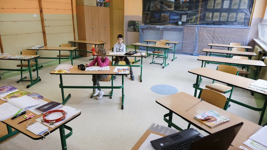 Uczniowie klas 1-3 wrócą do szkół po feriach