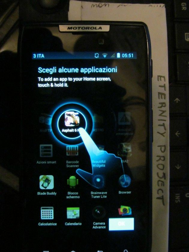 Wyciekł Android 4.0 dla Motoroli RAZR i wygląda zaskakująco dobrze [wideo i galeria] 5