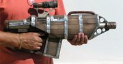 Steampunkowa broń na... piankowe strzały
