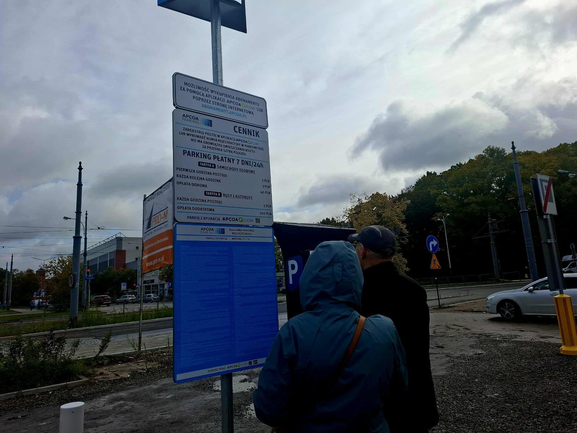 Strefa płatnego parkowania przy Górniaku.