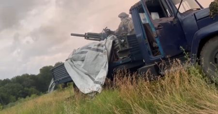Ukraińska improwizacja. Potężny moździerz automatyczny osadzony na ciężarówce