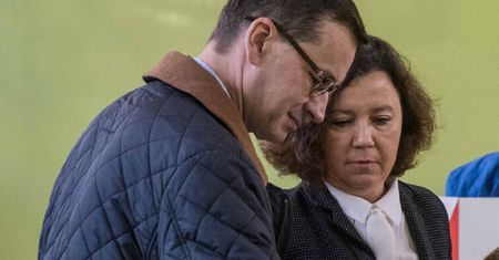 Afera mailowa. W tle oświadczenie majątkowe Iwony Morawieckiej