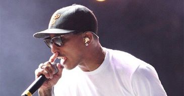 Pharrell wyhoduje sobie nową skórę na ręce!