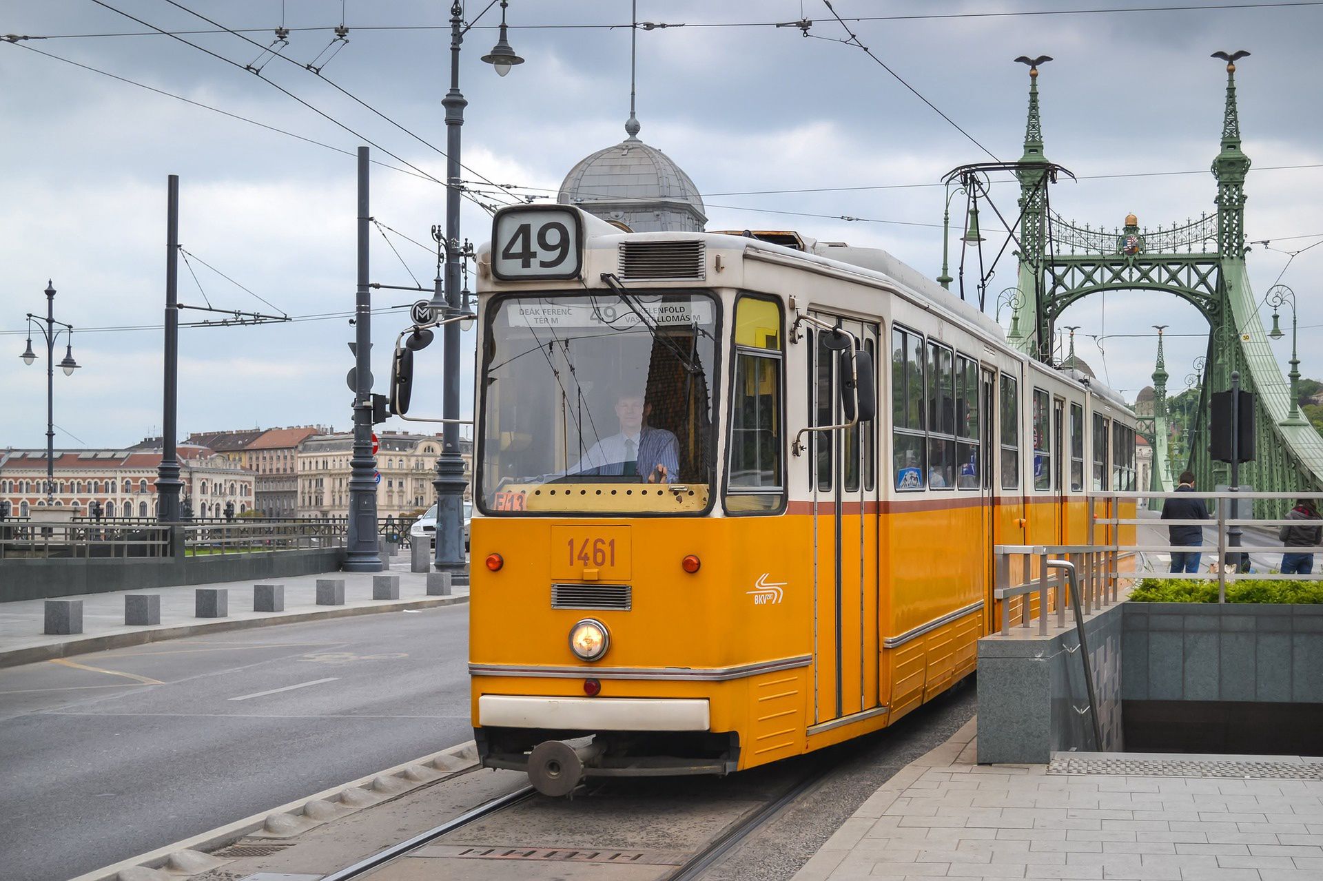 Dzień bez samochodu. Darmowe przejazdy komunikacją publiczną