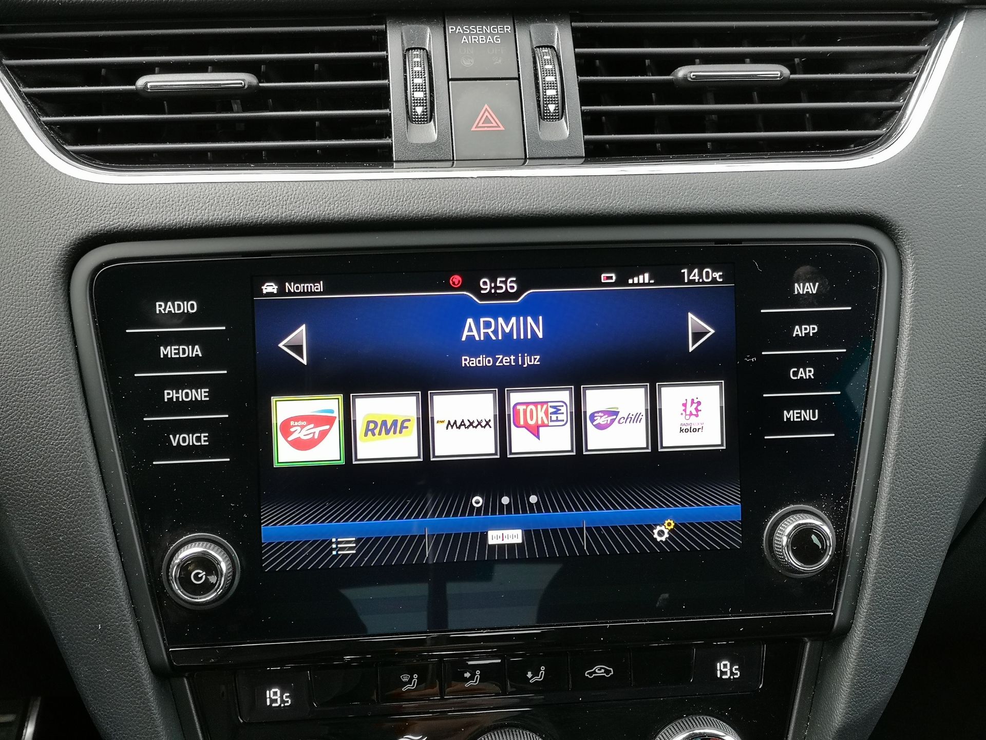 Skoda Octavia RS: audio Canton, zmienne tryby jazdy i system Amundsen 7