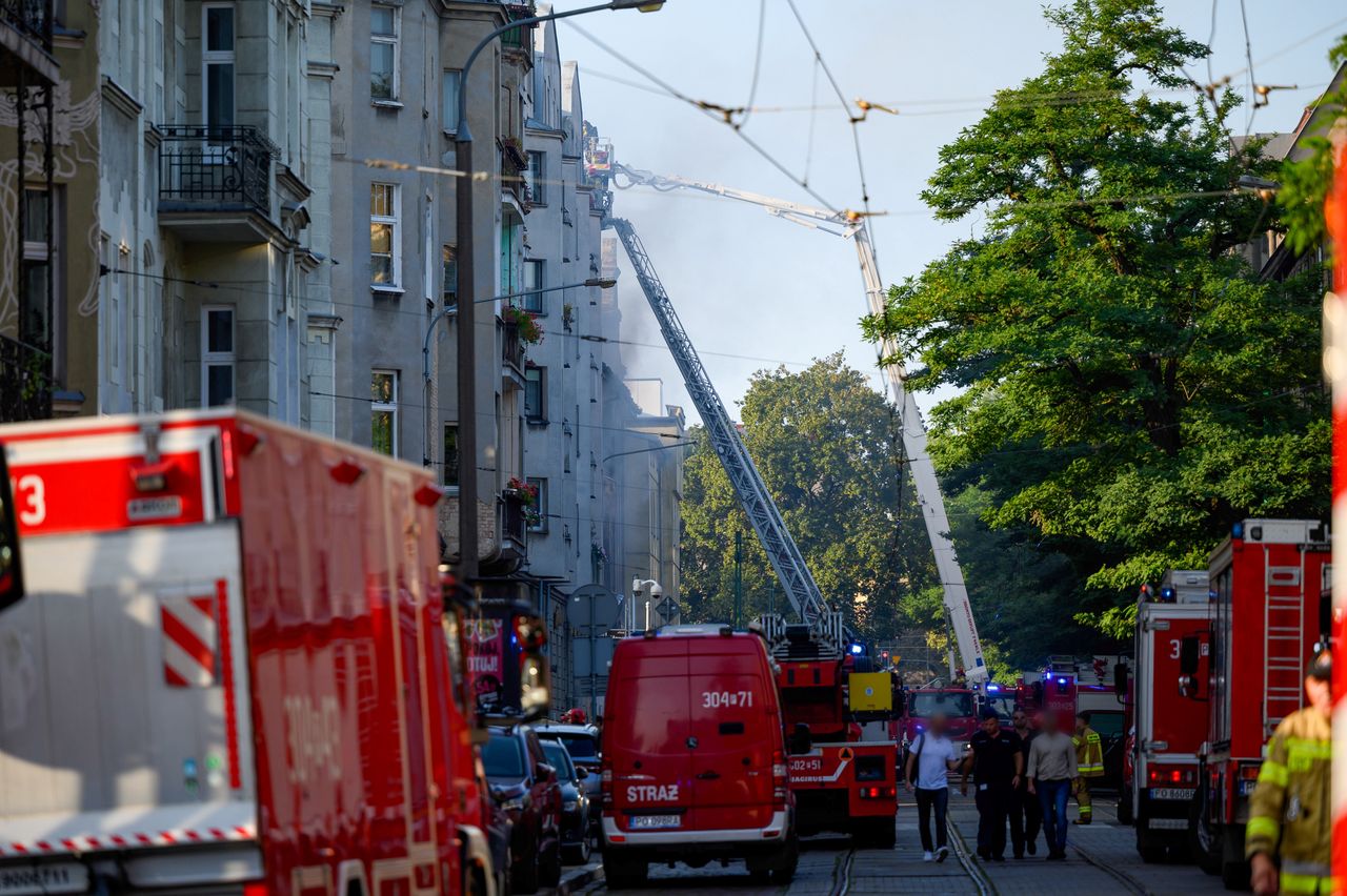 Na miejscu pożaru wciąż trwają prace strażaków