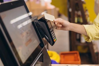 Awaria płatności kartą w Polsce. Operator: sytuacja już opanowana