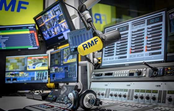RMF FM zarabia rekordowo. Przybyło pracowników