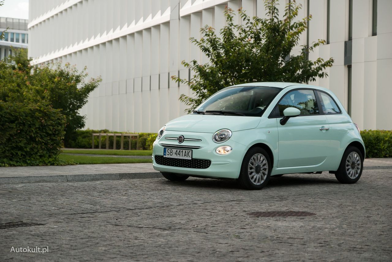 Wyprzedaż rocznika 2020 – Fiat obniżył ceny rodziny 500